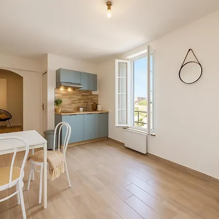 Proche Centre - Lit Queen, Cafe Offert ! Apartament Nancy