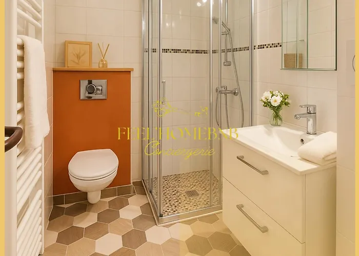 Proche Centre - Lit Queen, Cafe Offert ! 公寓